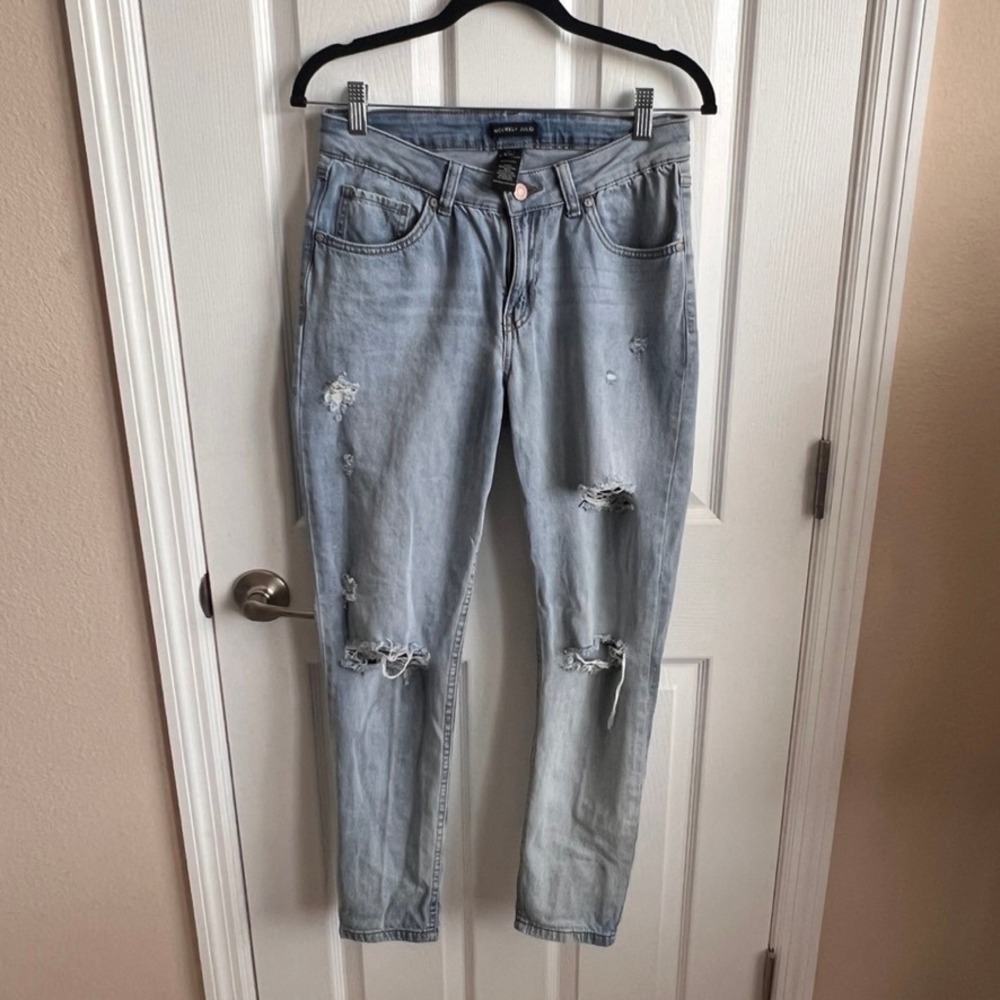Sincerely Jules Distressed Jeans Ripped Light Wash Denim Size 9/29